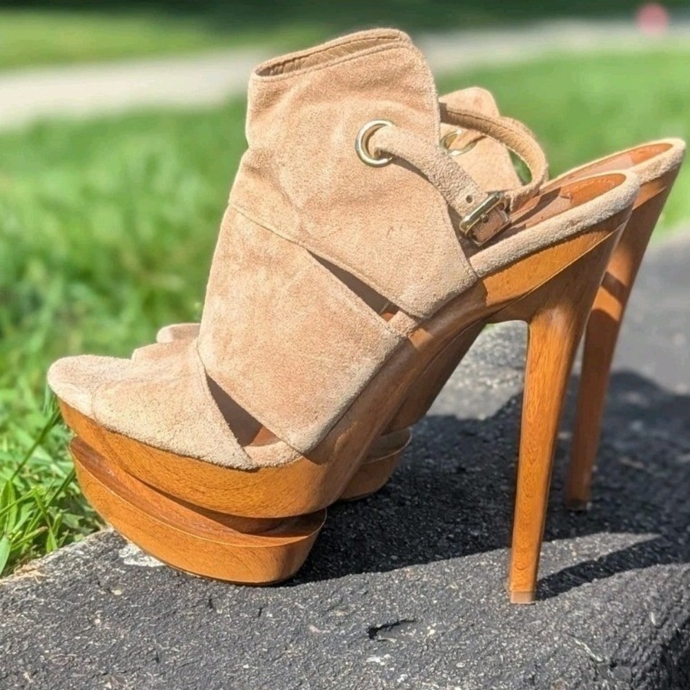 Y2K Jessica Simpson Suede Platform Heels 7B Sculptural Stiletto Tan